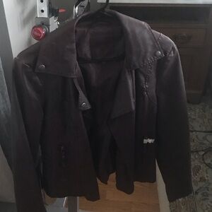 Studio Dark Brown/ burgundy color